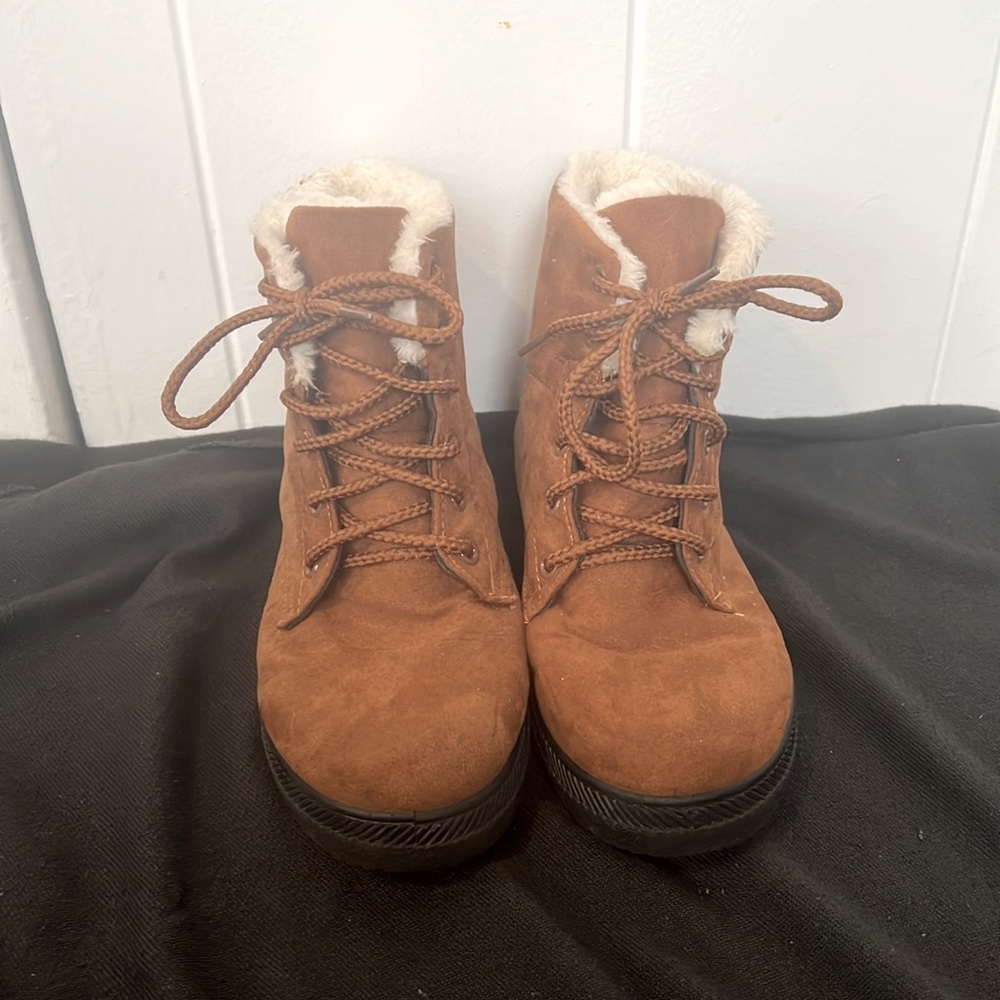 SQL Cozy Boots